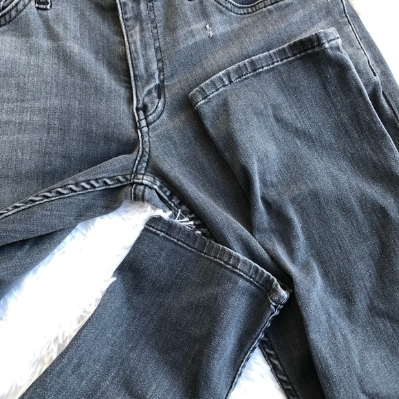 HUDSON Jeans Skylar Relaxed Straight Skinny Jeans - Picture 6 of 8